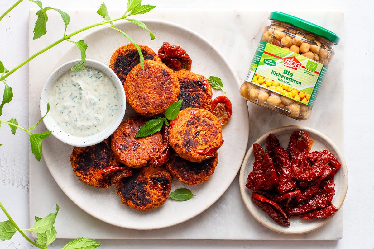 25 08 BIOG chickpea fritters