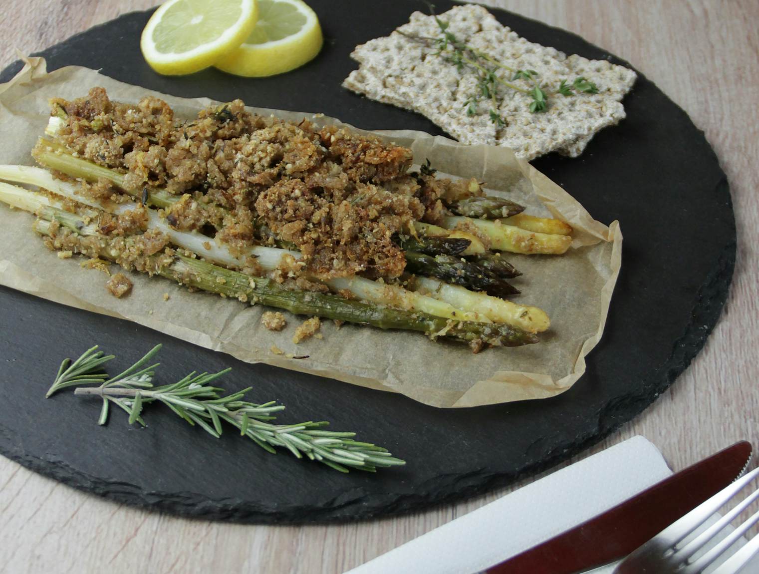 Spargel crumble 1521x1150px