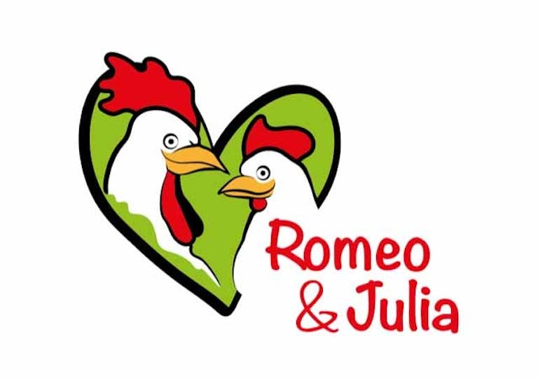 Romeo Julia roter Schriftzug